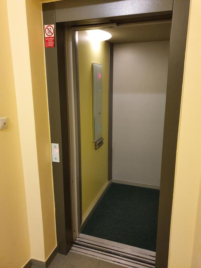 Evergreen Apartments Hotel Karlovy Vary Esterno foto
