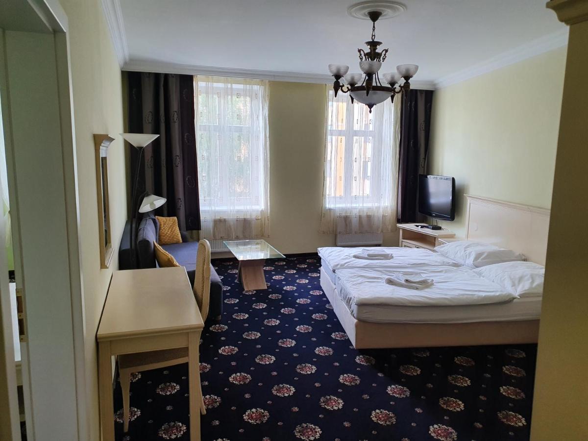 Evergreen Apartments Hotel Karlovy Vary Esterno foto