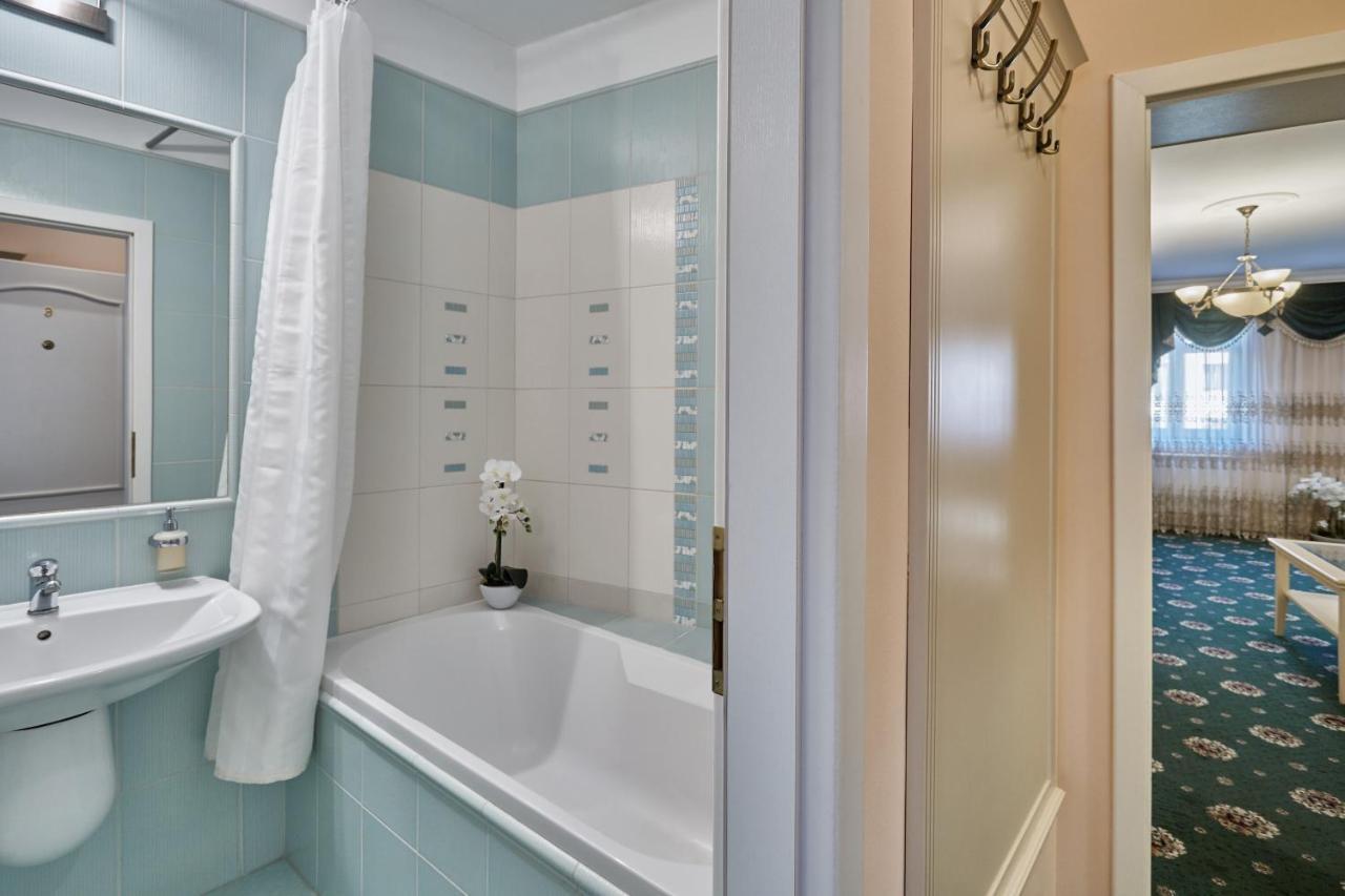 Evergreen Apartments Hotel Karlovy Vary Esterno foto